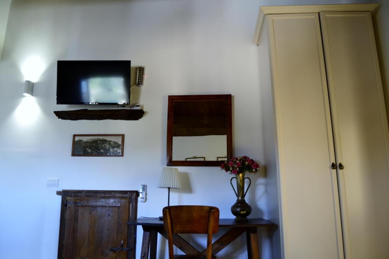 Villa Schinoppi Amandola Eksteriør billede